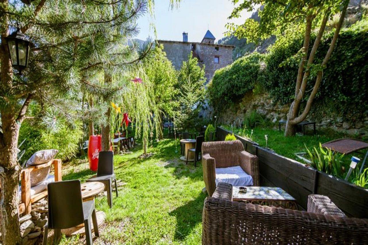 Borda Jovell Hostel Sispony Bagian luar foto