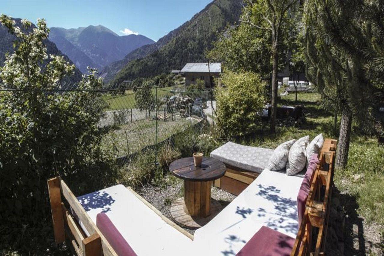 Borda Jovell Hostel Sispony Bagian luar foto
